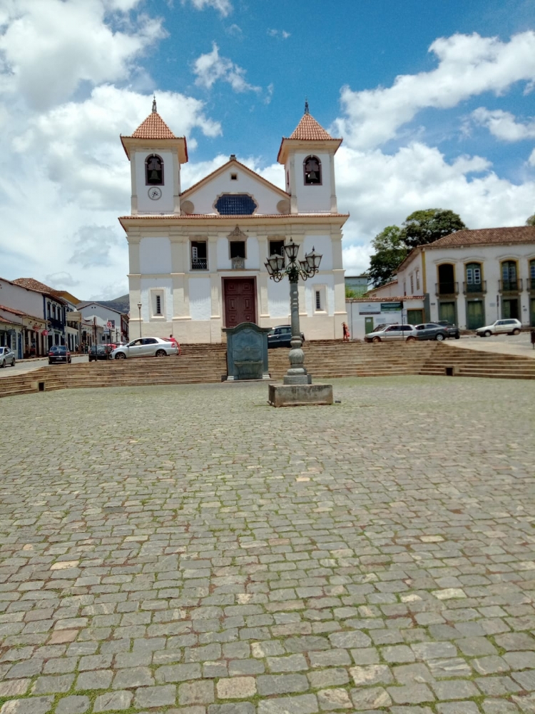 Portal do Turismo de Mariana :: Portal do Turismo de Mariana :: Atrativos -  Praça da Sé